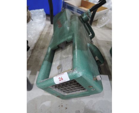 A vintage Kissag chip maker