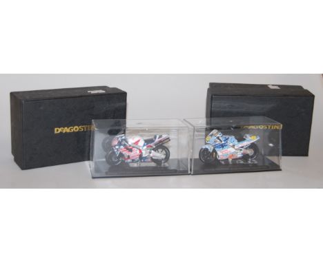 A boxed model of a Honda NSR 500, Valentino Rossi, Italy GB 2001; together with a Honda VTR 1000 for Colin Edwards Laguna Sec