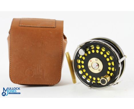 Ari 't Hart Lake Taupo F3 RHW trout fly reel No 4088, 3 ½" spool with 3 screw latch and counter balanced handle, large rear t