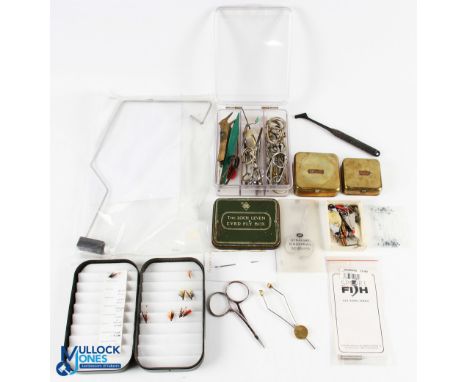 Fishing Fly Tying Tools, Tins Lures, to include an unused Veniard gallows tool, sportfish spring, Loch Leven fly tin, copper 