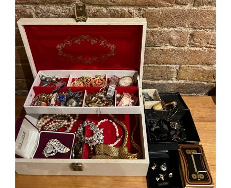 A vintage jewellery box and contents to include hallmarked silver ladies watch, silver swimming medal 1906, Butlins badges Sk