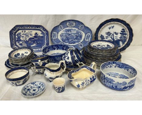 A Booths Real Old Willow part table service comprising 6 x dinner plates, 6 x dessert plates 21cm d, 6 x side plates, 6 x fru