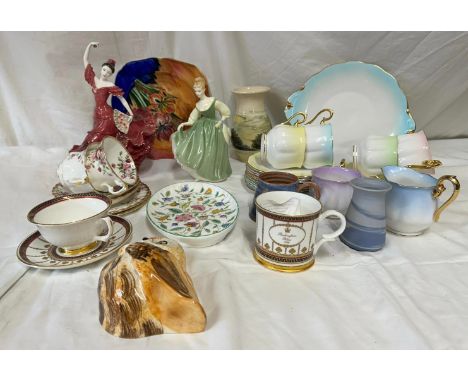 A miscellany of ceramics to include a part Royal Albert 'Rainbow' tea service, part Royal Albert 'Cottage Garden' tea service