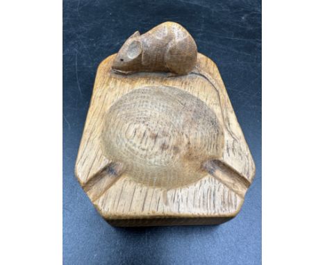 Robert Thompson 'Mouseman' Oak ashtray, tail to right 10cm x 7.5cm. 