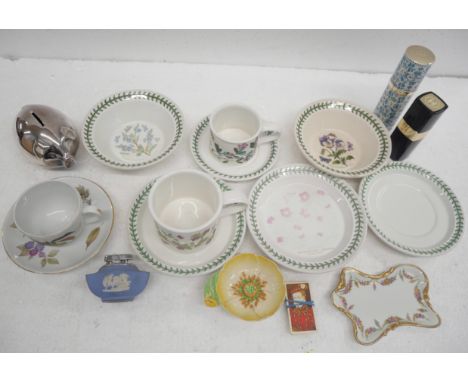 A collection of Portmeirion Botanic Garden, comprises a side plate, three saucers, two cups and two dessert bowls, a Wedgwood