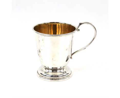 Silver mug/cup inscription free, by RNP, Birmingham, 1982Condition Report:  Light wear. 7.5cm to top of handle. 69g.