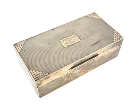 George V Art Deco engine turned silver cigarette box London 1933, 18 cms, gross weight 530 grms