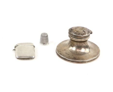 Silver vesta case, Birmingham 1913, silver inkwell Birmingham 1921 and a sterling silver thimble 
