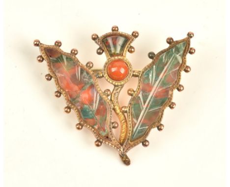 A gold and varicoloured agate brooch, designed as a thistle spray, with beaded decoration, width 3.4cm. Condition Report The 