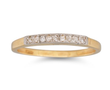 A DIAMOND HALF ETERNITY RING, mounted in 18ct yellow gold, size N