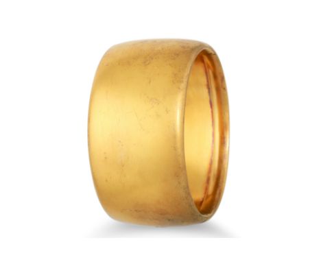 A VINTAGE GOLD PLATED PLAIN HINGED BANGLE, 55.3 g.