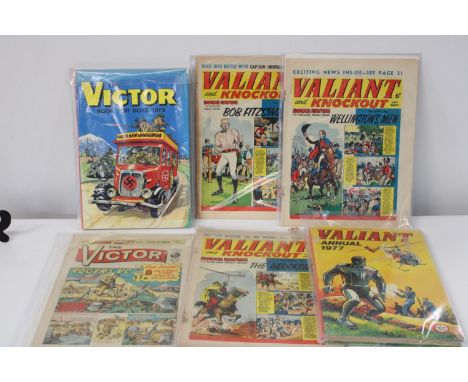 A selection of vintage annuals &amp; comics 