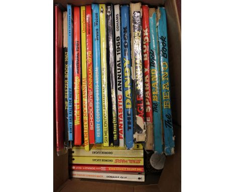 A box of vintage annuals &amp; books etc 