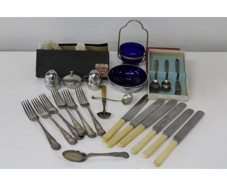 A selection of vintage silver plated cutlery etc 