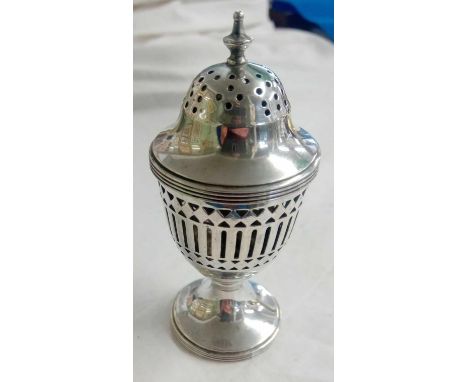 AN ADAM STYLE SILVER CASTER WITH PIERCED SIDES - LONDON 1912 BY M&amp;W (NO LINER)