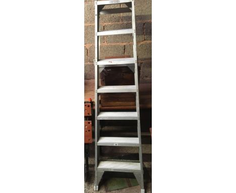 6 STEP ALUMINIUM DECORATORS STEP LADDER