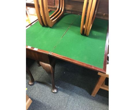 MAHOGANY FLIP TOP CARD TABLE