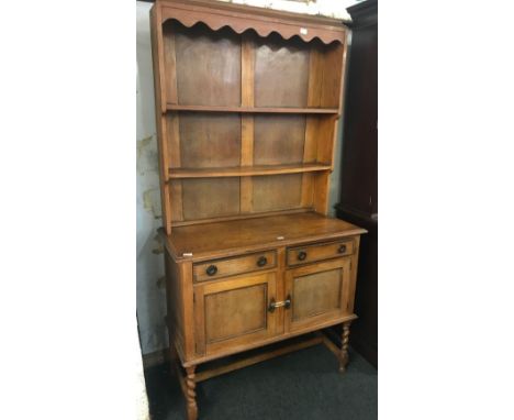 LIGHT OAK DRESSER WITH BARLEY TWIST LEGS