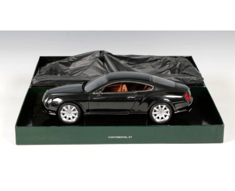 Minichamps 1/18 Scale Diecast Bentley Continental GT black, boxed.