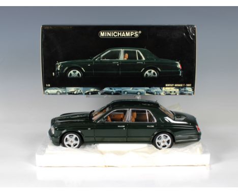 Minichamps 1/18 Scale Diecast Bentley Arnage T - 2002 green, boxed.