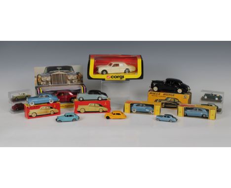 A collection of vintage die-cast cars, to include a boxed Dinky 194 Bentley 'S' Coupe, overpainted; four boxed Lone*Star Road