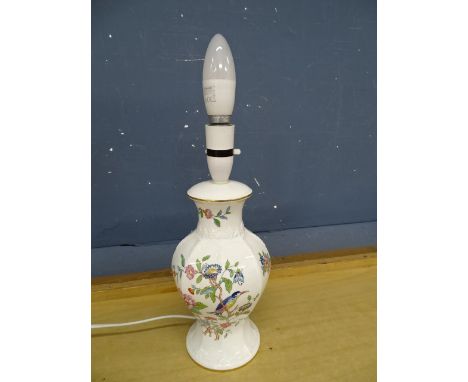 Aynsley Pembroke table lamp&nbsp;