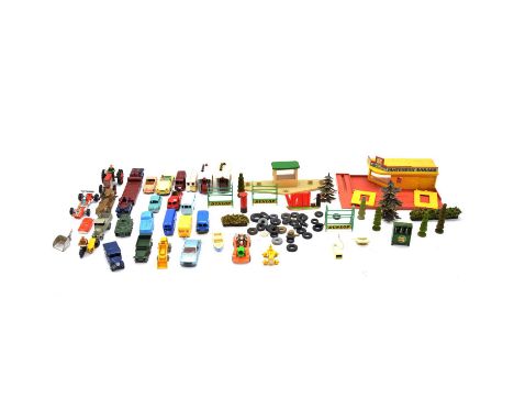 A tray of loose die-cast model vehicles, including Lesney, Corgi, Matchbox, Dinky and others.Qty: 1 tray