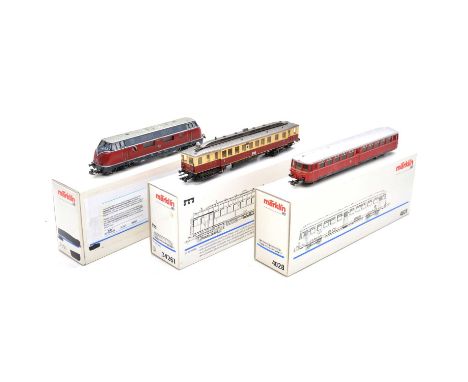 Marklin HO gauge model railway locomotives, three including ref. 3021 DB Bo-Bo class 220 diesel locomotive no.V200055, incorr