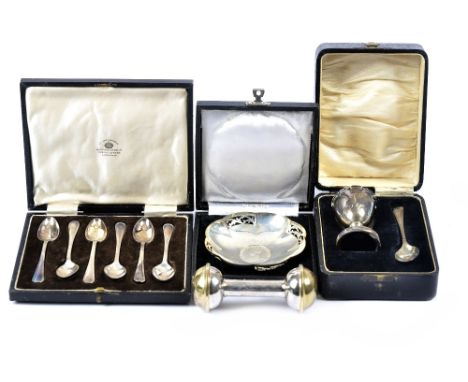 An Arthur Price &amp; Co Ltd silver egg cup and spoon, Birmingham 1928, boxed, a pair of late 18th Century sugar tongs, a sel