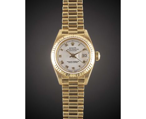 A LADIES 18K SOLID GOLD ROLEX OYSTER PERPETUAL DATEJUST BRACELET WATCHCIRCA 1986, REF. 69178 WITH WHITE ROMAN NUMERAL DIALMov