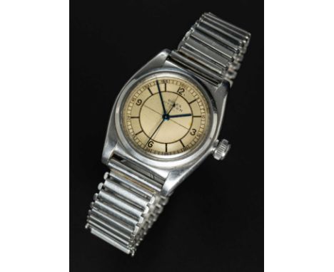 A RARE GENTLEMAN'S ROLESIUM ROLEX OYSTER BRACELET WATCHCIRCA 1930s, WITH TWO TONE SILVER SECTOR DIAL & BLUE STEEL HANDSMoveme