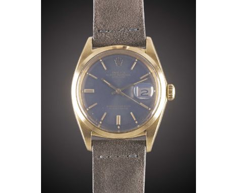 A GENTLEMAN'S 18K SOLID YELLOW GOLD ROLEX OYSTER PERPETUAL DATEJUST WRIST WATCHCIRCA 1969, REF. 1600 WITH GREY SUNBURST DIALM