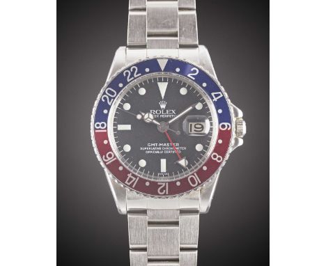 A GENTLEMAN'S STAINLESS STEEL ROLEX OYSTER PERPETUAL GMT MASTER "PEPSI" BRACELET WATCHCIRCA 1966, REF. 1675 WITH SERVICE DIAL