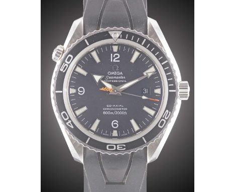 A GENTLEMAN'S STAINLESS STEEL OMEGA SEAMASTER PROFESSIONAL "JAMES BOND" PLANET OCEAN CO-AXIAL CHRONOMETER WRIST WATCHDATED 20