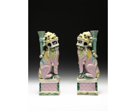 Chinese Art A pair of polychrome porcelain lion shaped incense holdersChina, Qing dynasty, 18th century . . Cm 24,00. Pair of