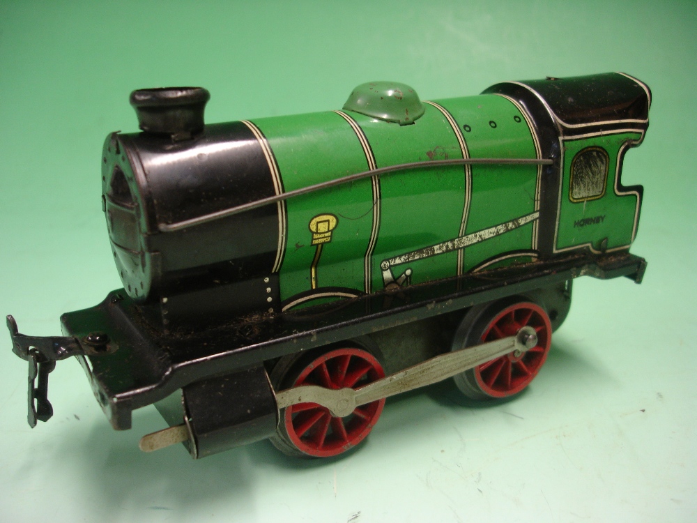 Coffret Train Hornby O Série M1 – Locomotive Tender 2528 + Voiture Pullman – Occasion