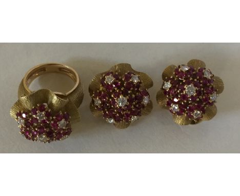 18CT GOLD DIAMOND & RUBY RING/EARRING SET - beautiful matching set with diamonds and rubies in a bouquet style setting. Each 