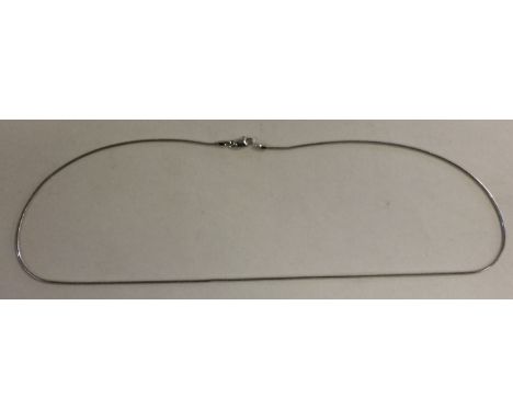 18ct WHITE GOLD SNAKE CHAIN - stamped .750 and measuring 17.5" in length. Weighs 4.8g