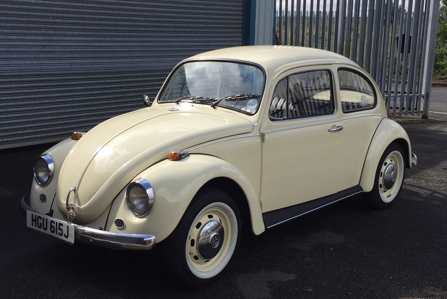 VOLKSWAGEN BEETLE 1971 - fantastically clean example of this 1600cc ...