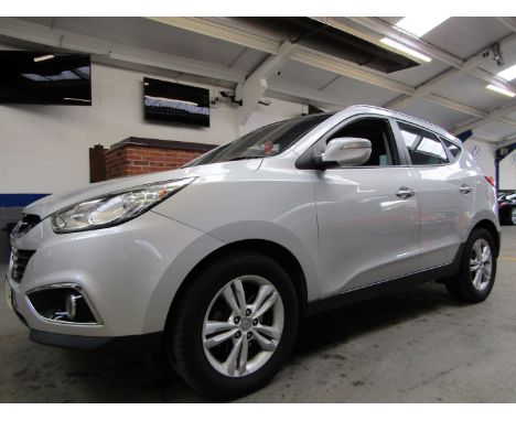 Make &amp; Model: Hyundai IX35 Premium 2WDDate of Reg: SM60 OHGColour: Silvercc: 1685MoT: 19-10-2022Fuel Type: DIESELMileage: