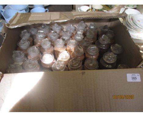 BOX CONTAINING LARGE QTY OF VINTAGE CHEMIST JARS 
