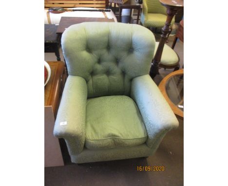 BUTTON BACK ARMCHAIR ON TURNED MAHOGANY LEGS WIDTH APPROX 77CM