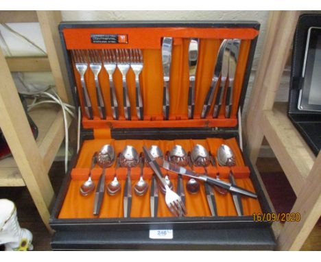 TWO VINTAGE CASED WEATHER AND HILL CONTINENTAL STAINLESS STEEL CUTLERY SET 