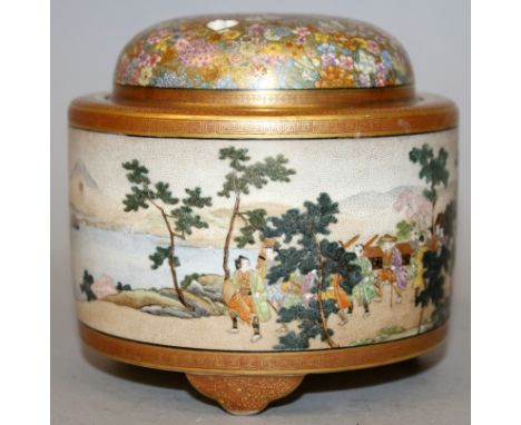 A FINE QUALITY SIGNED JAPANESE MEIJI PERIOD RYOZAN SATSUMA EARTHENWARE TRIPOD KORO & COVER, the sides of the short cylindrica
