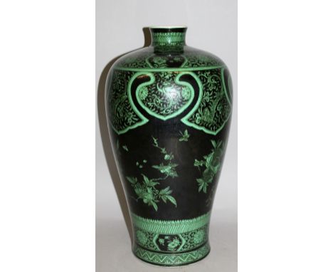 A LARGE CHINESE BLACK GROUND PORCELAIN MEIPING VASE, decorated with sprays of peach, pomegranate and finger citron between fo