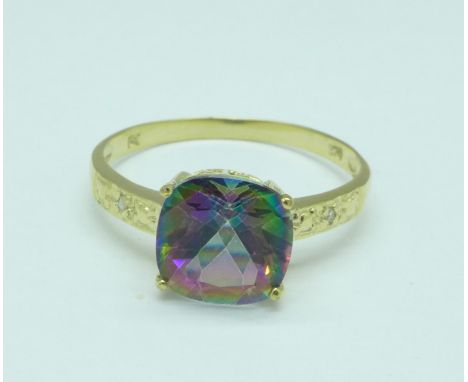 A 9ct gold and mystic topaz ring, 1.6g, N