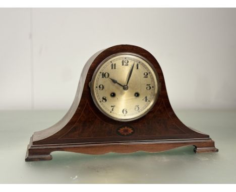 An art deco mahogany inlaid mantle clock, no pendulum. (h-25m l-44cm)
