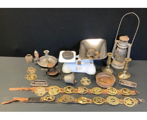 Metalware - a pair of A Kendrick &amp; Son Art Deco cast iron handles;  brass candlesticks;  horse brasses,  servants bell;  