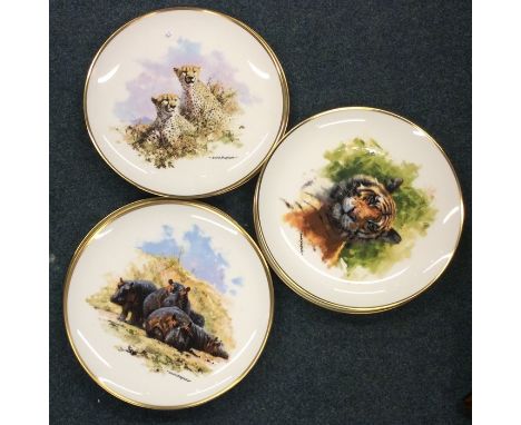 A set of eight limited edition David Shepherd plates. Est. £30 - £50.