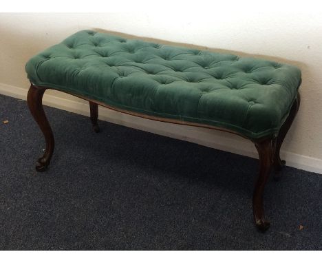 A Victorian button back duet stool. Est. £40 - £60.
